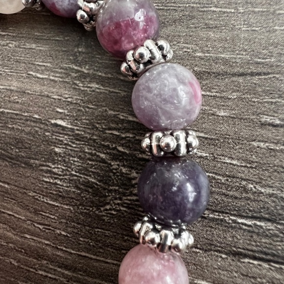 AAA+ Dreamy Natural Gemstone Amethyst with Cross Charm. - Picture 4 of 10